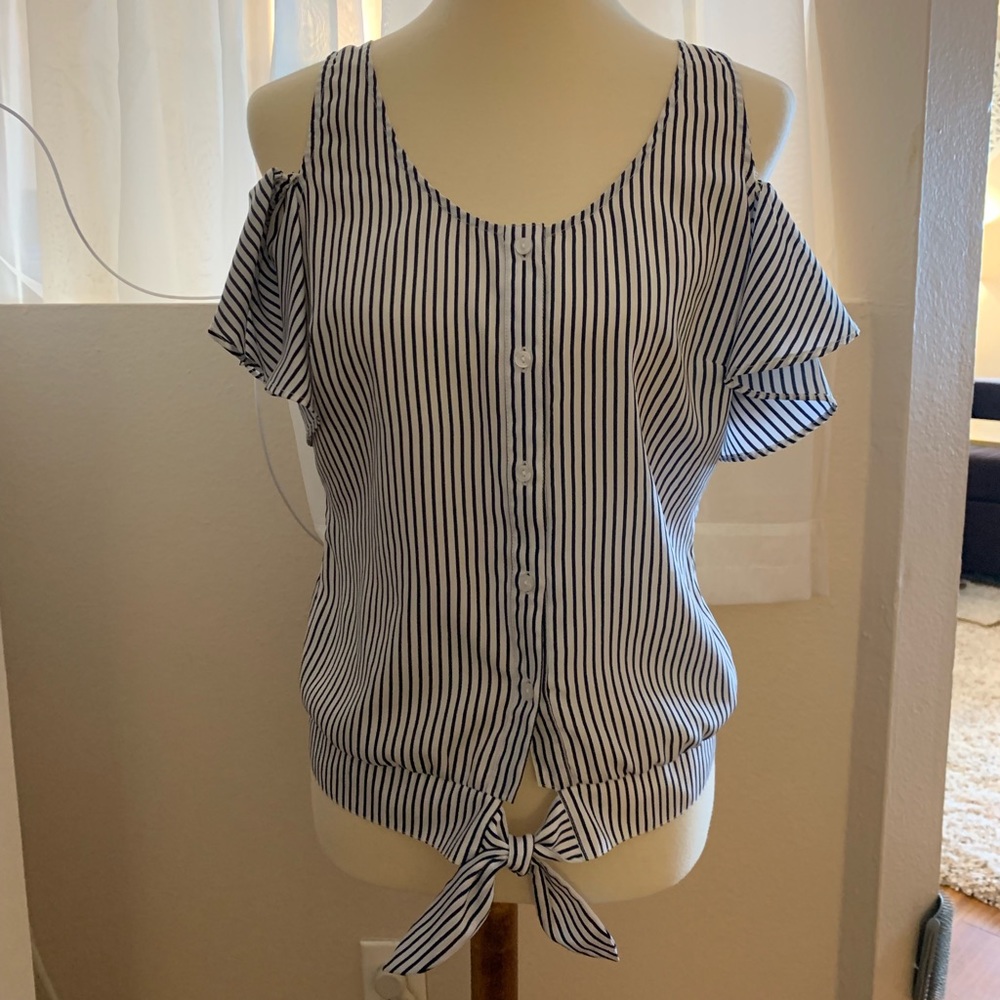 Venus Blouse. Size Small. - image 1